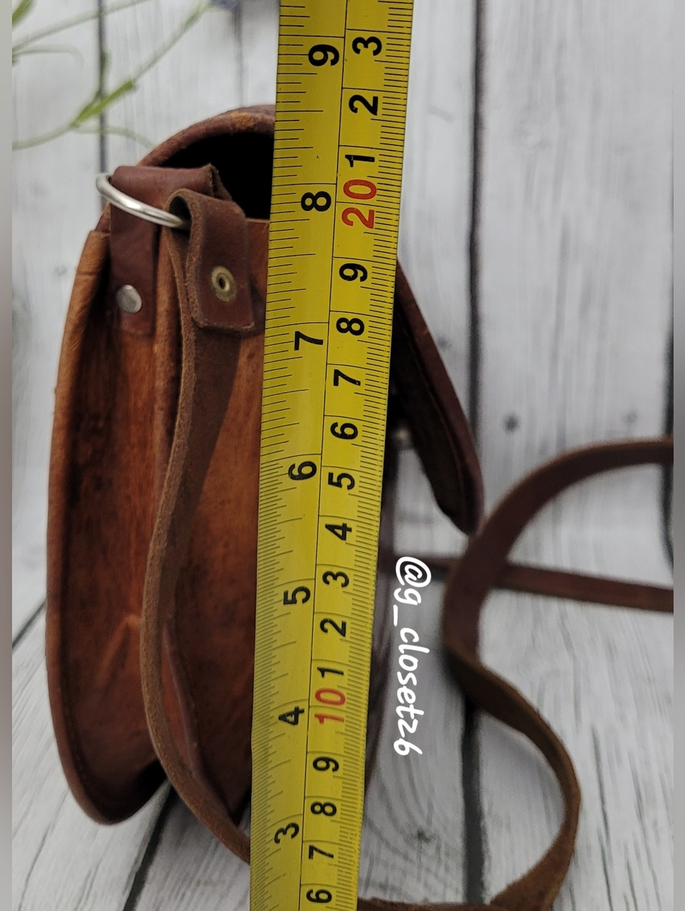 Handcrafted Brown Leather Crossbody Bag with Floral Tooled Detail - Picture 10 of 13